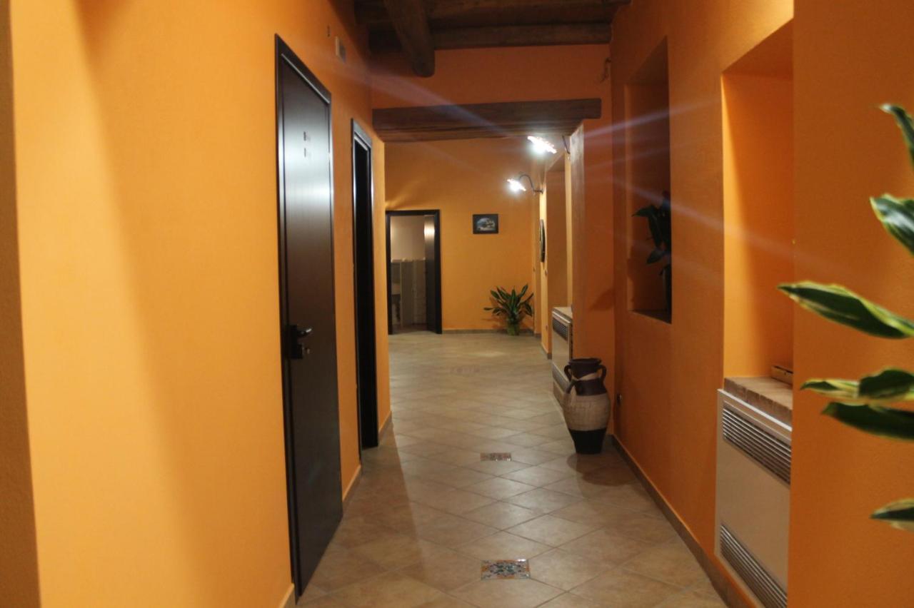 Antico Casale Bed & Breakfast Gioiosa Marea Exterior foto